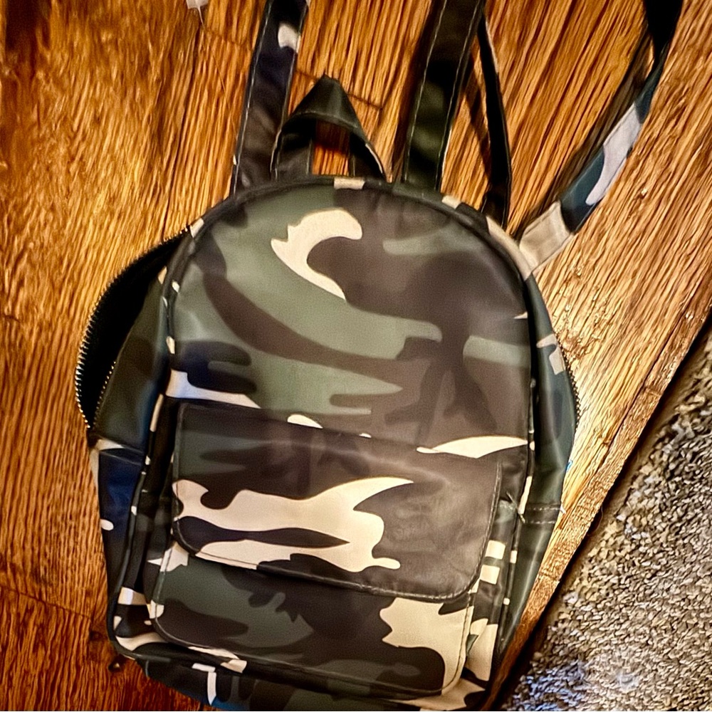 Forever 21 mini cameo backpack